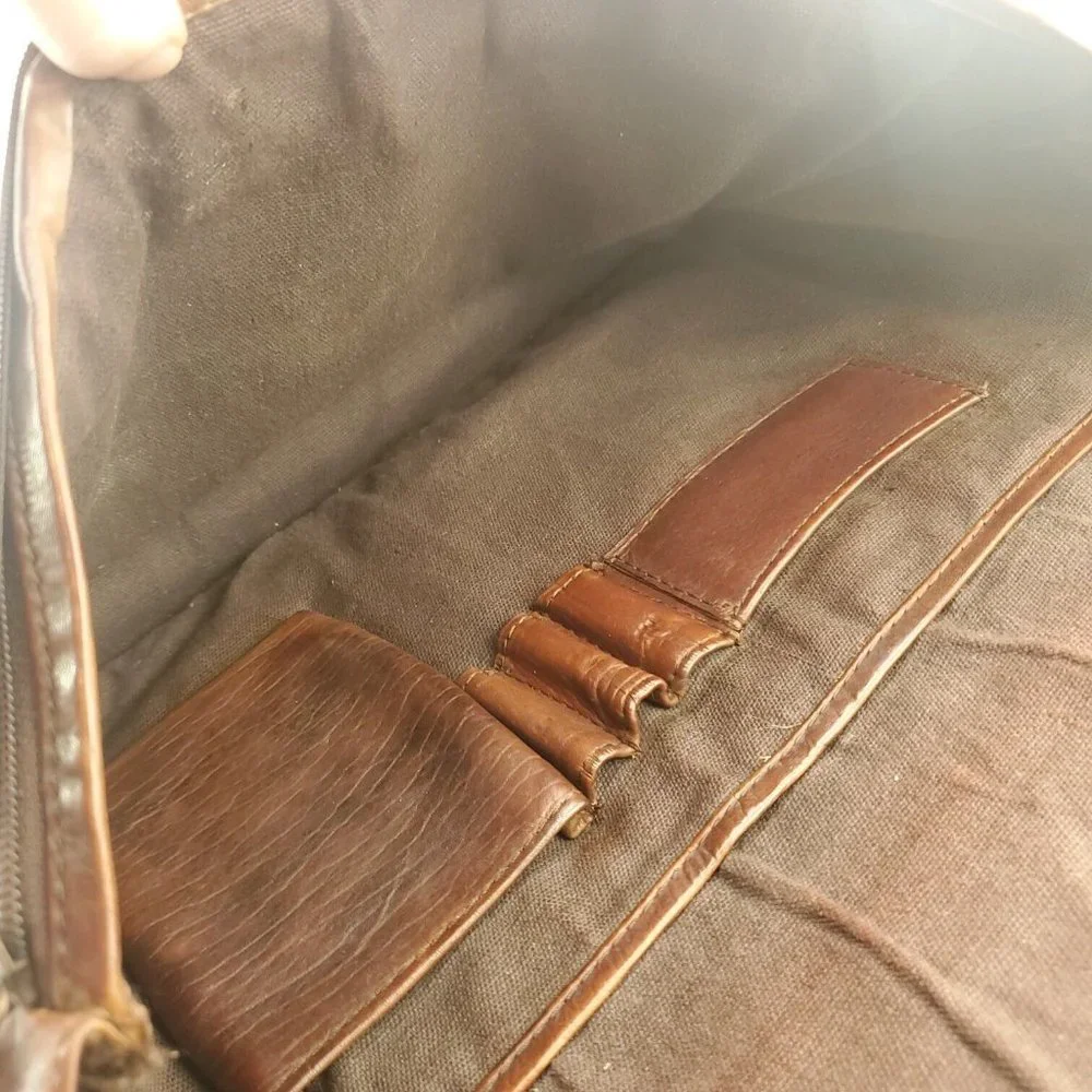 Mens Brown Leather Inner Compartments Pen Holder Zipped Pockets Messenger Bag